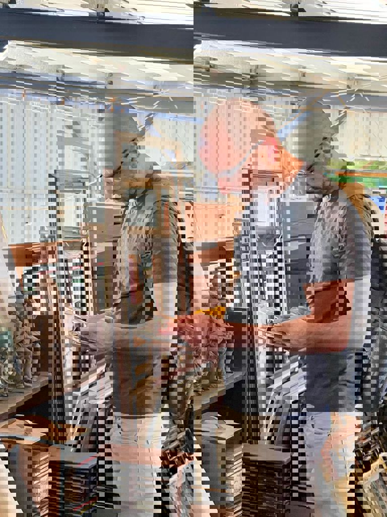 מחלקת האומנות 1