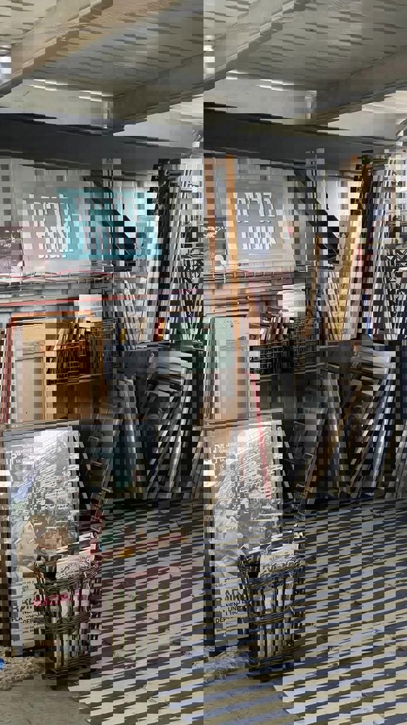 מחלקת האומנות 13