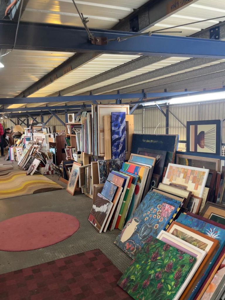 מחלקת האומנות 15