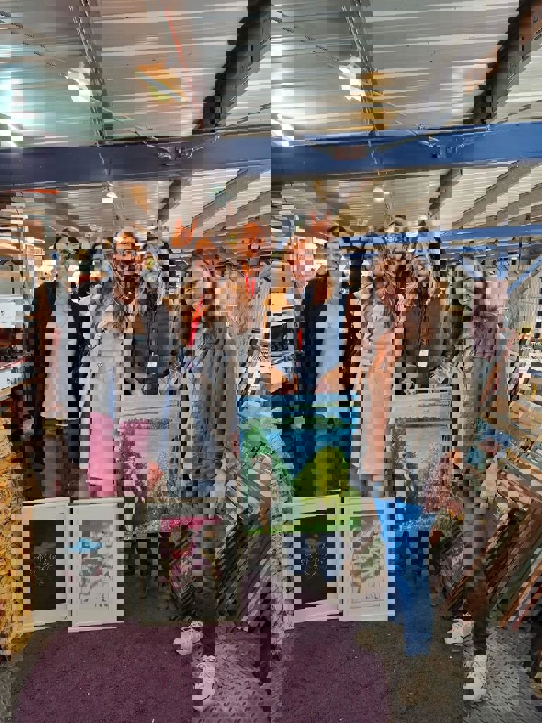 מחלקת האומנות 16