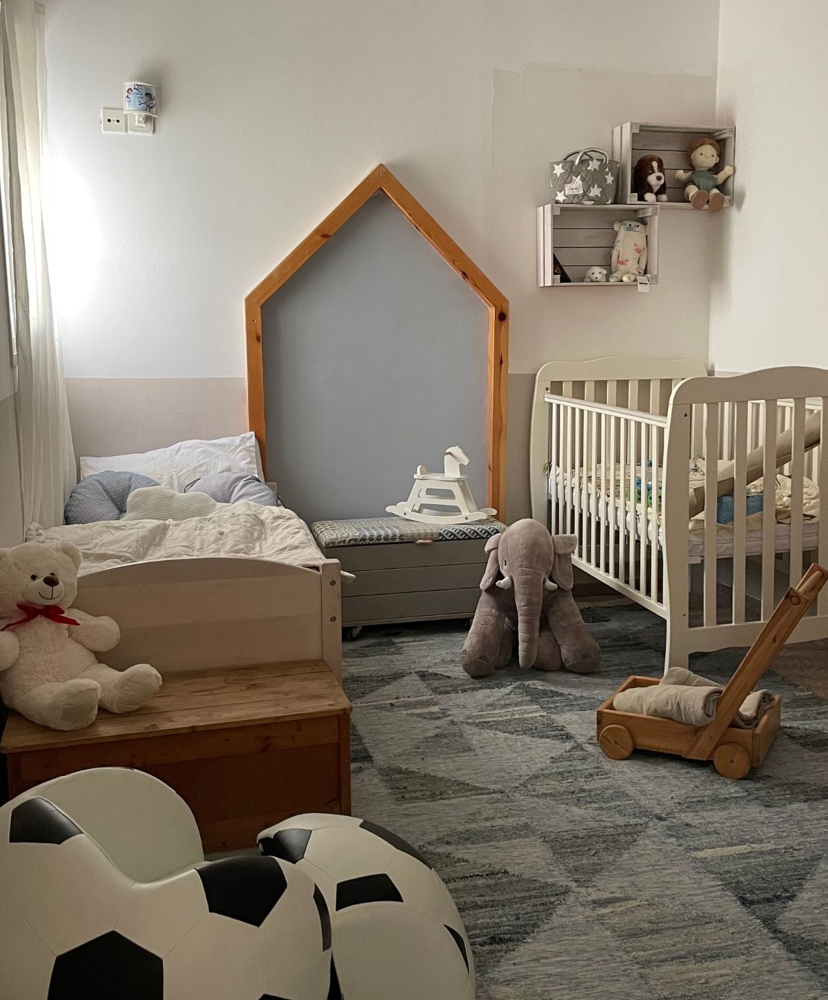 חזית הבית עיצוב חדר ילדים אחרי 11