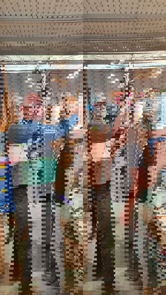 האנגריה של חזית הבית 13