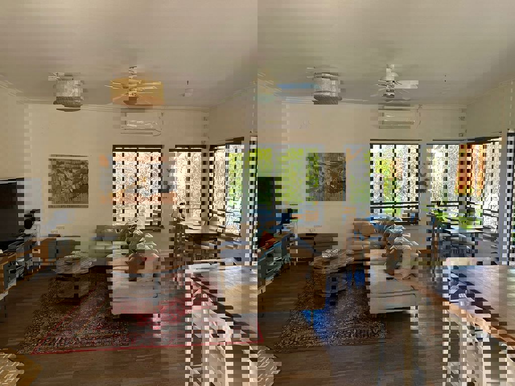 הבתים של חזית הבית 7