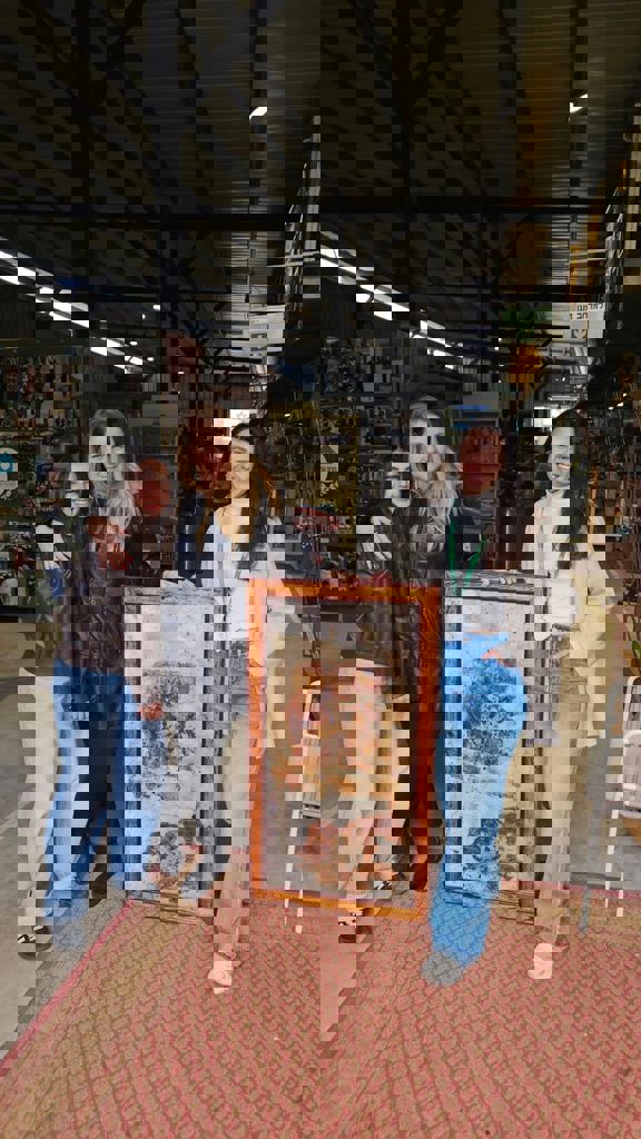 המשפחות של חזית הבית 48