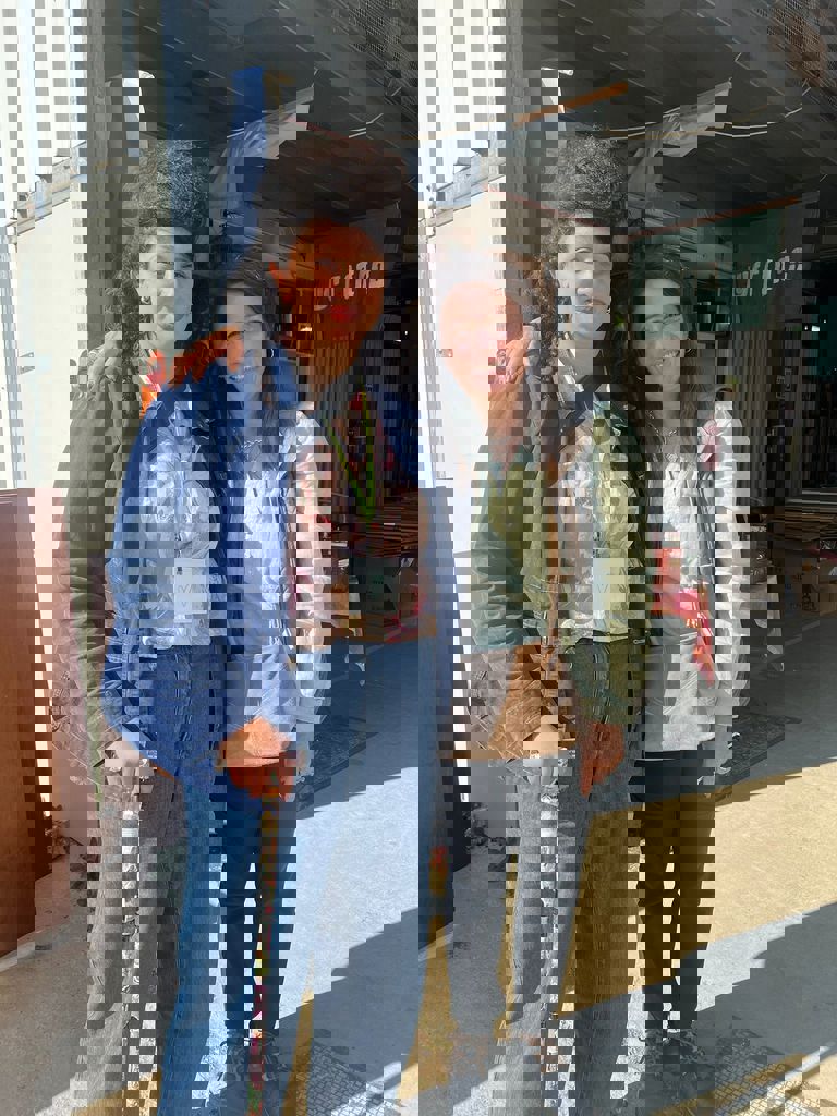 המשפחות של חזית הבית 59