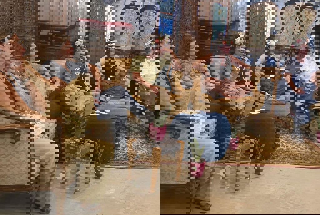 הסלון של חזית הבית 19