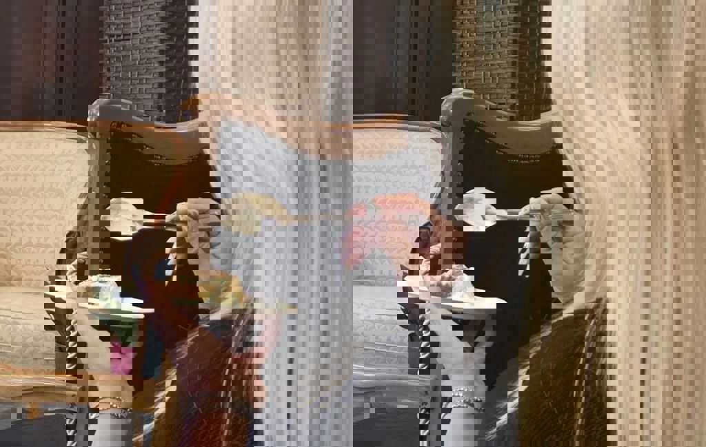 הסלון של חזית הבית 27