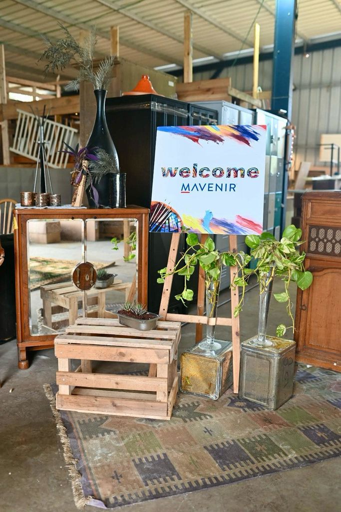 הסלון של חזית הבית 32